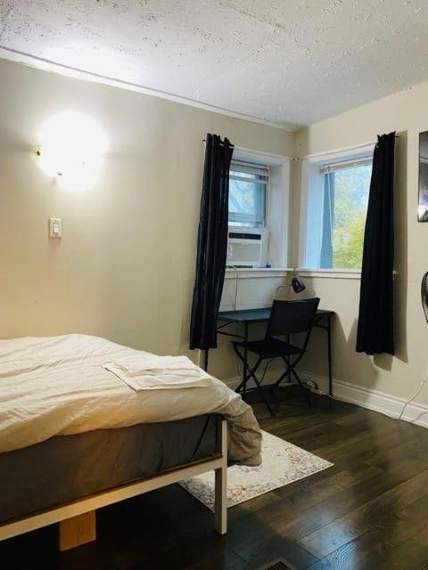 Lovely III 3 Bedrooms Apartment Space Share East York A Room Toronto Exterior photo