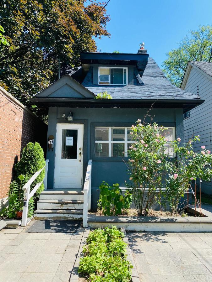 Lovely III 3 Bedrooms Apartment Space Share East York A Room Toronto Exterior photo
